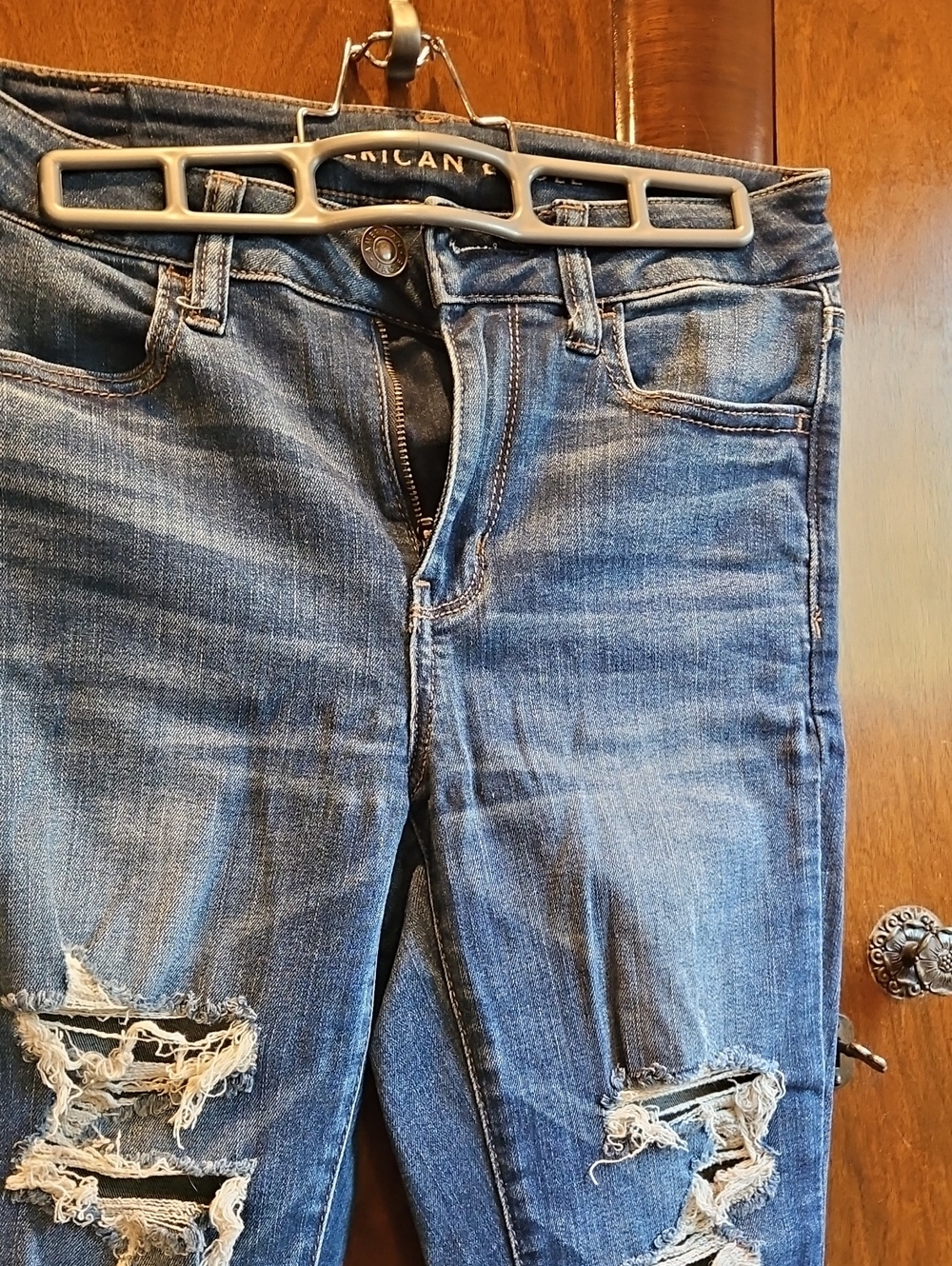 Women's American Eagle Outfitters Distressed Straight Leg Jeans - Blue - Size 4 - Picture 4 of 10